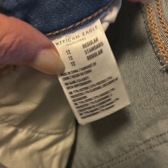 American Eagle Outfitters Blue Jeans - Picture 2 of 8